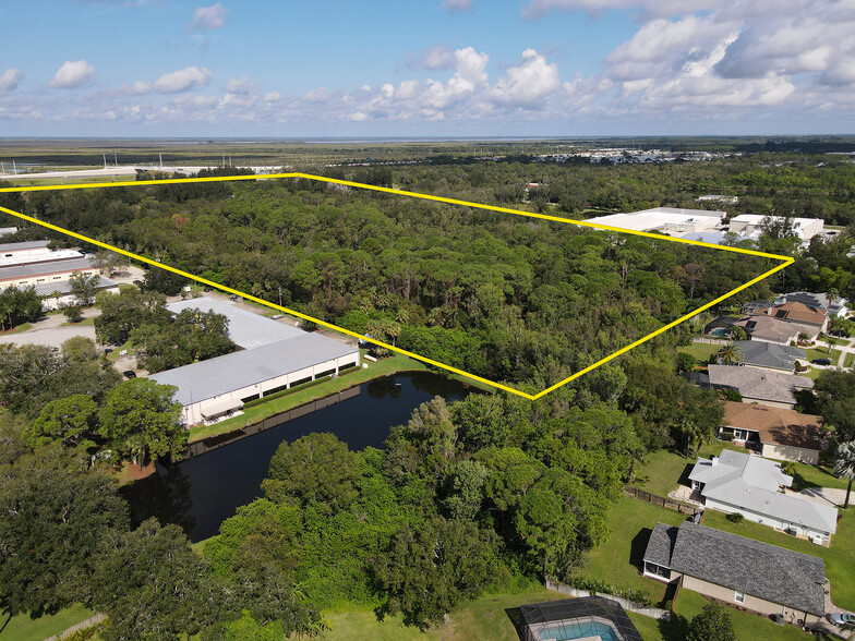 825 John Rodes blvd, West Melbourne, FL en venta - Foto principal - Imagen 1 de 7