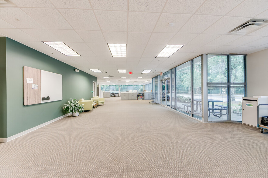 10700 Abbotts Bridge Rd, Duluth, GA en alquiler - Foto del interior - Imagen 3 de 23