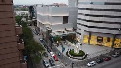 440 Louisiana St, Houston, TX en alquiler - Vídeo de anuncio comercial