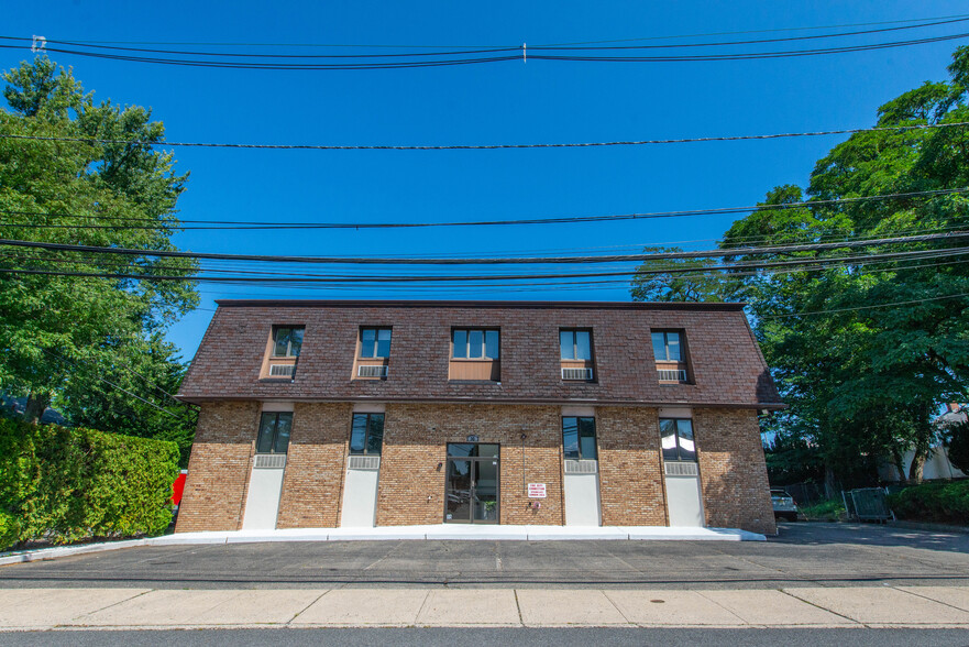 16 Chestnut St, Emerson, NJ en venta - Foto del edificio - Imagen 3 de 14