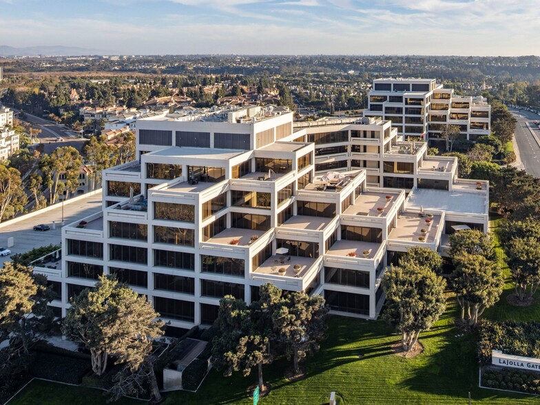 9191 Towne Centre Dr, San Diego, CA en alquiler - Foto del edificio - Imagen 1 de 23