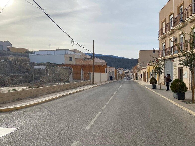 Avenida Ricardo Fábrega, 38, Tabernas, Almería en venta - Foto del edificio - Imagen 2 de 15
