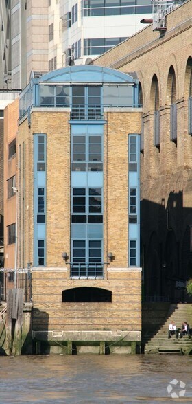 22 Cousin Ln, London en venta - Foto del edificio - Imagen 2 de 21