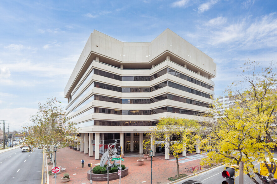 4520 East West Hwy, Bethesda, MD en alquiler - Foto del edificio - Imagen 1 de 21