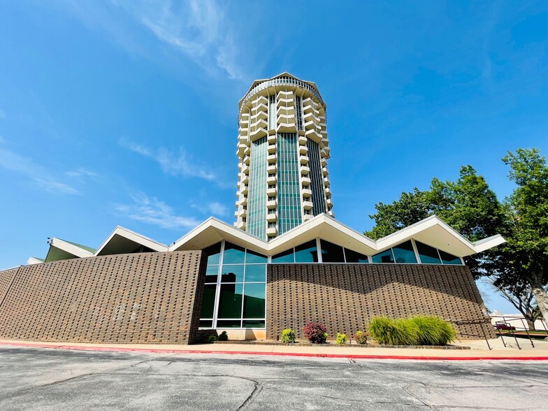 5900 Mosteller Dr, Oklahoma City, OK en venta - Foto del edificio - Imagen 1 de 27