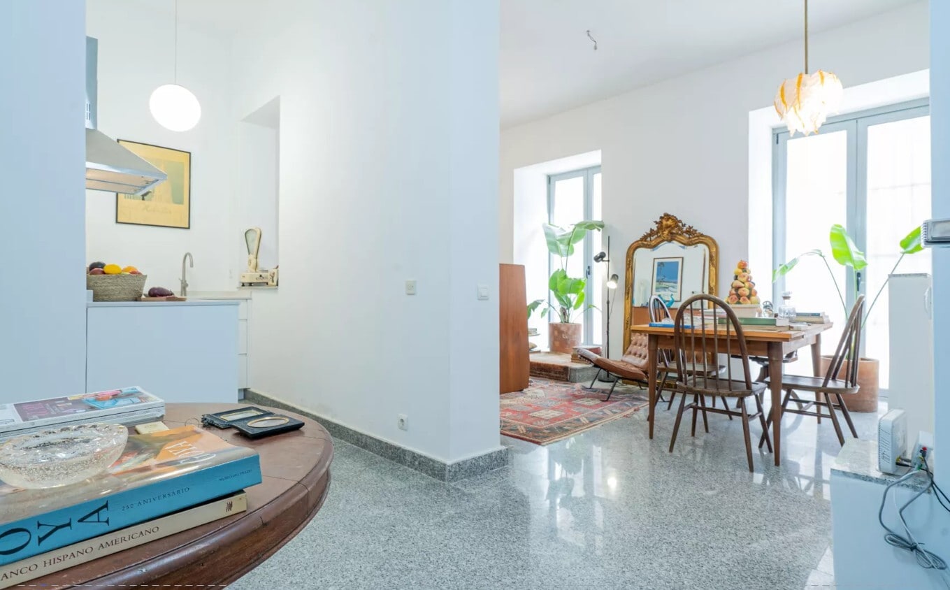 Madrid, MAD 28015 - - - Foto del interior - Image 1 of 5