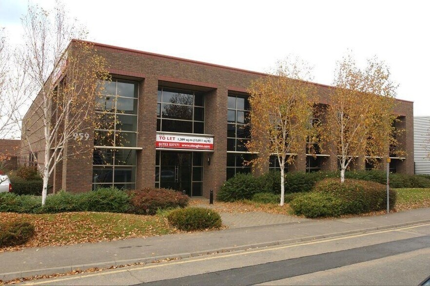 963-966 Weston Rd, Slough en alquiler - Foto del edificio - Imagen 2 de 10