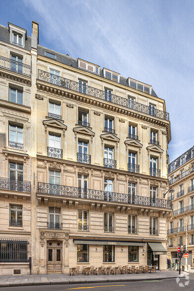 71 Rue Taitbout, Paris en alquiler - Foto del edificio - Imagen 2 de 4