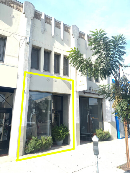 111-119 N La Brea Ave, Los Angeles, CA en alquiler - Foto del edificio - Imagen 2 de 2