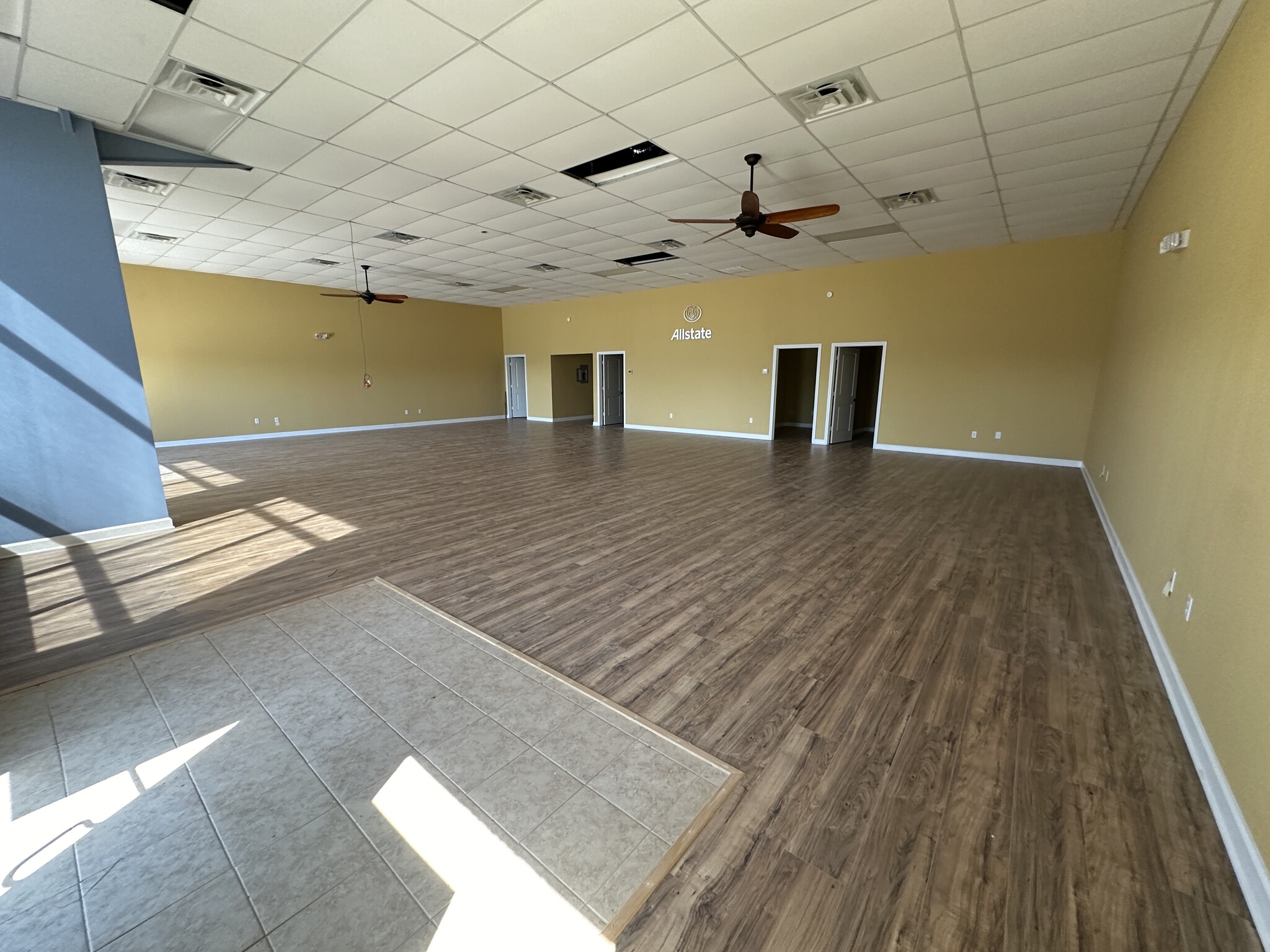 951 E FM 646, League City, TX en alquiler Foto del interior- Imagen 1 de 8