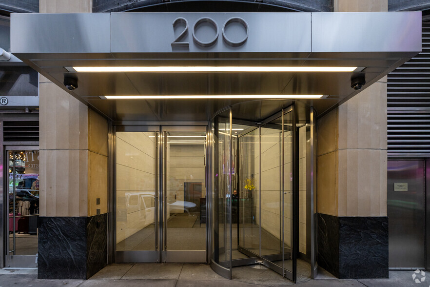 200 W 41st St, New York, NY en alquiler - Foto del edificio - Imagen 3 de 8