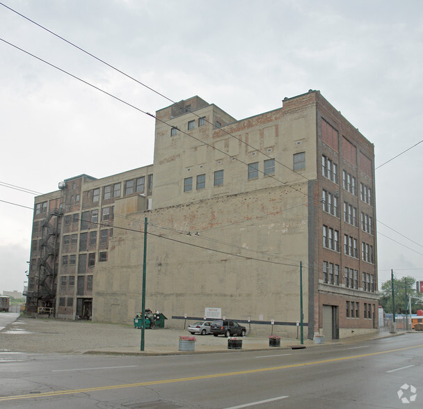 114 Wayne Ave, Dayton, OH en venta - Foto del edificio - Imagen 2 de 2