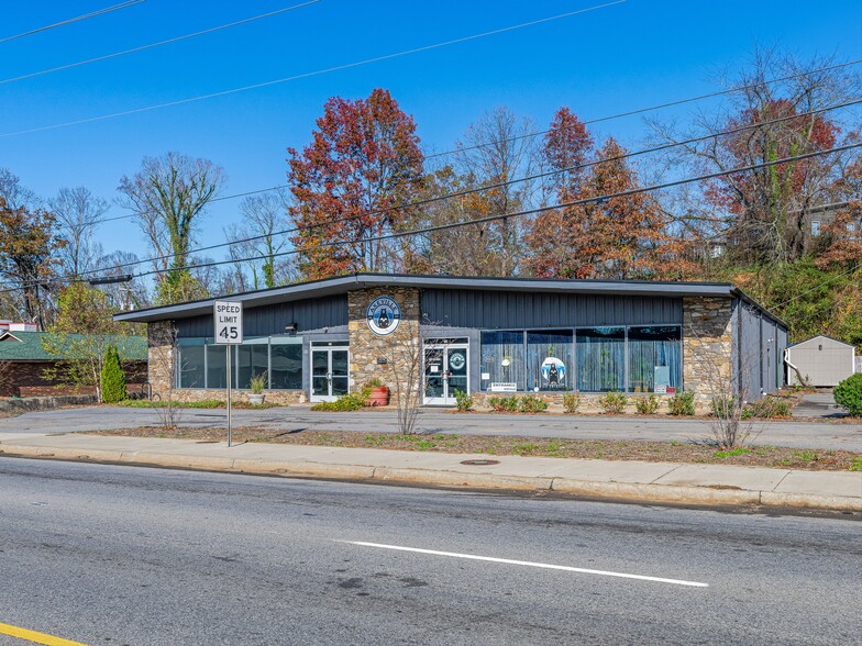 99 New Leicester Hwy, Asheville, NC en alquiler - Foto del edificio - Imagen 2 de 16