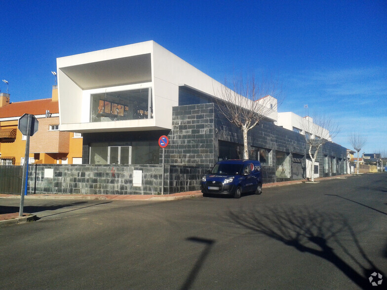 Calle la Coruña, 2, Torrejón del Rey, Guadalajara en alquiler - Foto del edificio - Imagen 1 de 4