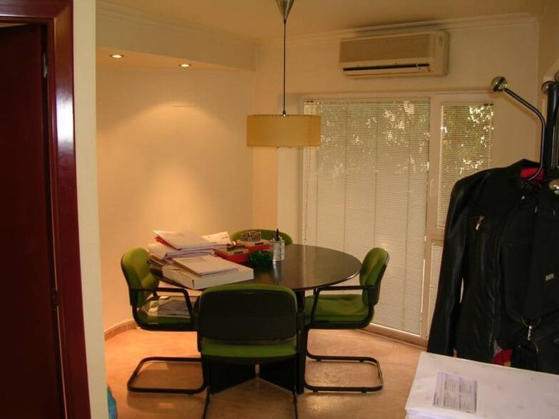 Local en Elche, Alicante en venta - Foto del interior - Imagen 2 de 5