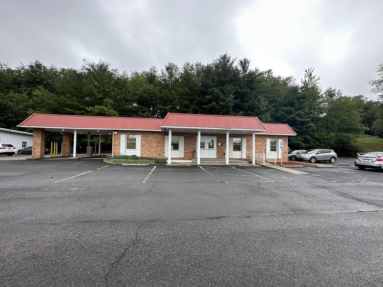 12256 Veterans Memorial Hwy, Reedsville, WV en venta - Foto principal - Imagen 1 de 21