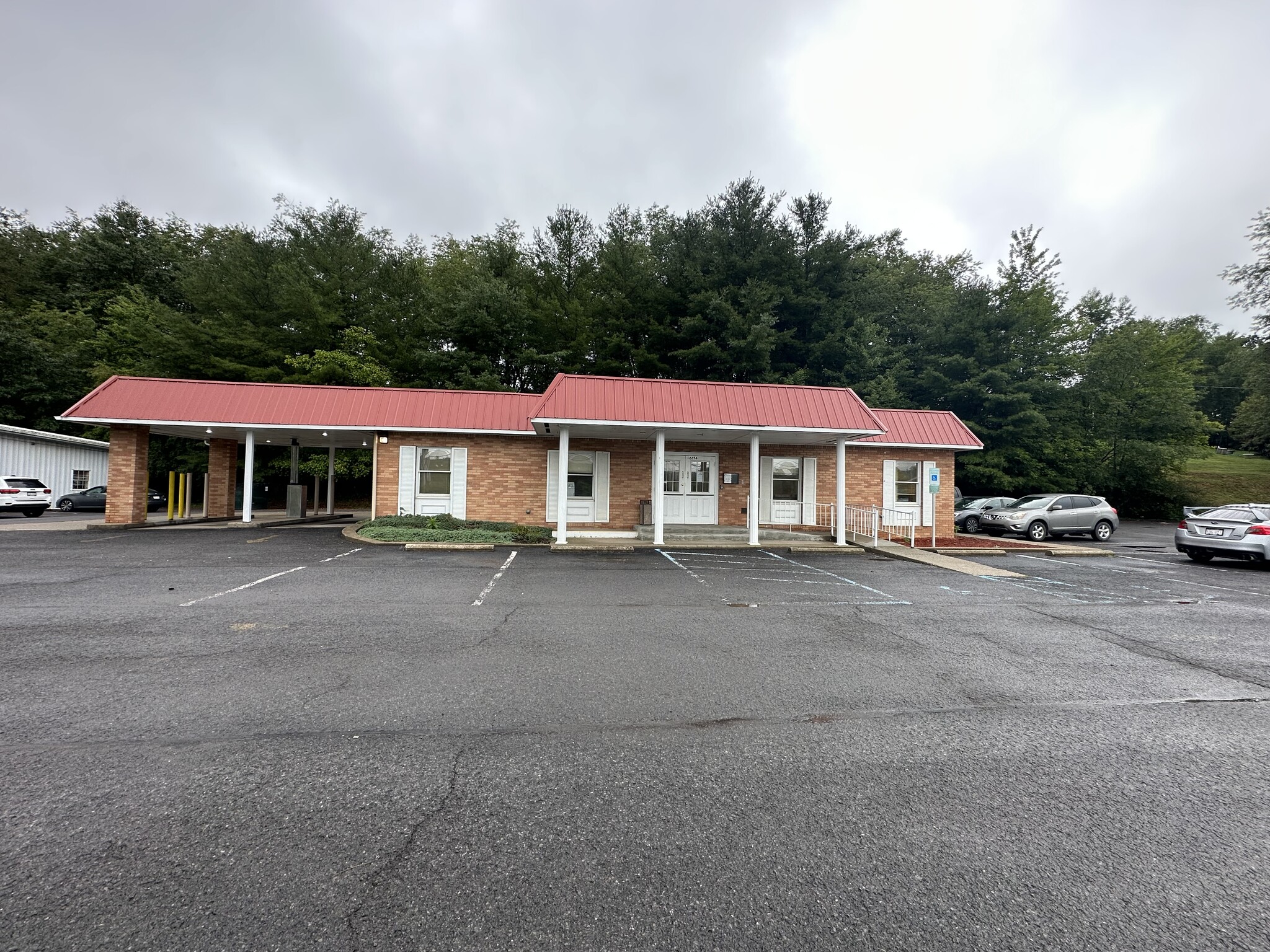 12256 Veterans Memorial Hwy, Reedsville, WV en venta Foto principal- Imagen 1 de 22