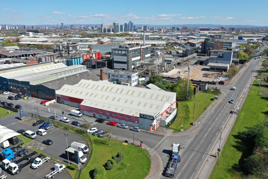 Lyons Road, Trafford Park, Manchester en alquiler - Foto del edificio - Imagen 1 de 14