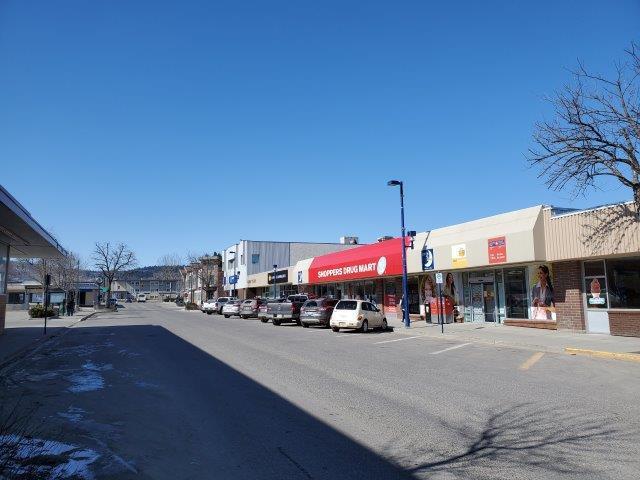 450 Reid St, Quesnel, BC en alquiler - Foto del edificio - Imagen 2 de 22