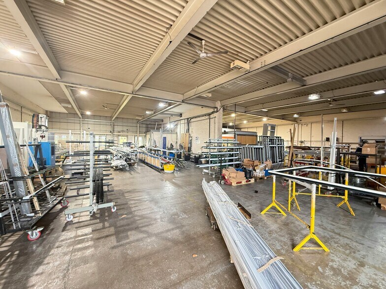 19-24 Tresham Rd, Peterborough en venta - Foto del edificio - Imagen 3 de 9
