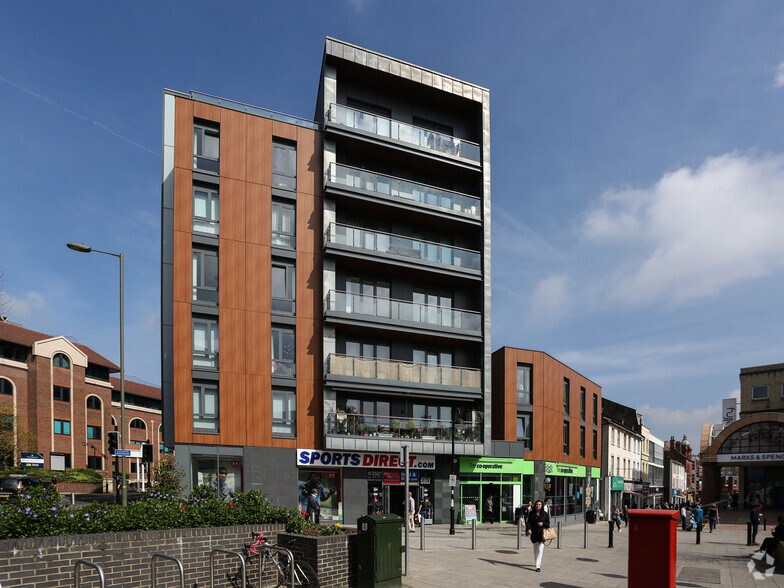 51-57 Station Rd, Redhill en venta - Foto principal - Imagen 1 de 5