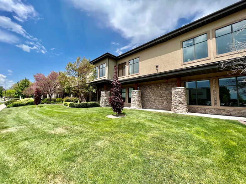 912 W Baxter Dr, South Jordan, UT en alquiler - Foto del edificio - Imagen 1 de 9