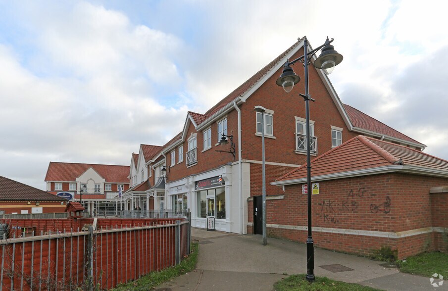 Birchwood Ave, Lincoln en alquiler - Foto del edificio - Imagen 3 de 10