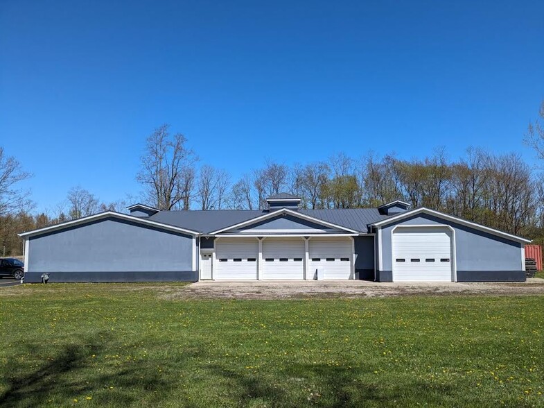 699 Versailles Rd, Silver Creek, NY en venta - Foto del edificio - Imagen 2 de 17