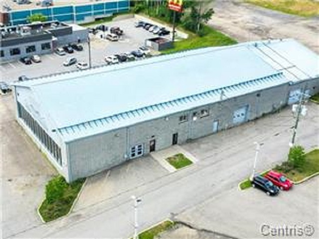 700 Rue Principale, Ste-Agathe-des-Monts, QC en venta - Foto del edificio - Imagen 2 de 8