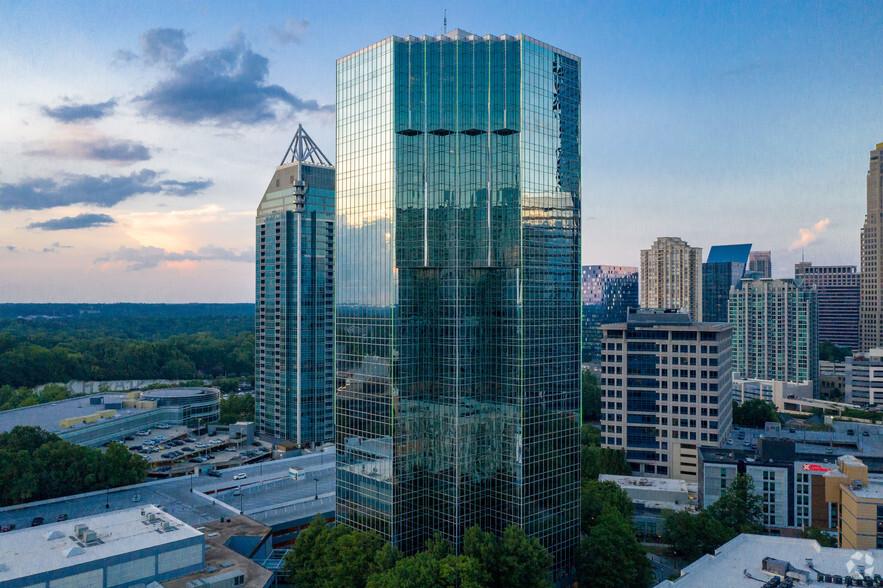 3340 Peachtree Rd NE, Atlanta, GA en alquiler - Foto del edificio - Imagen 1 de 16