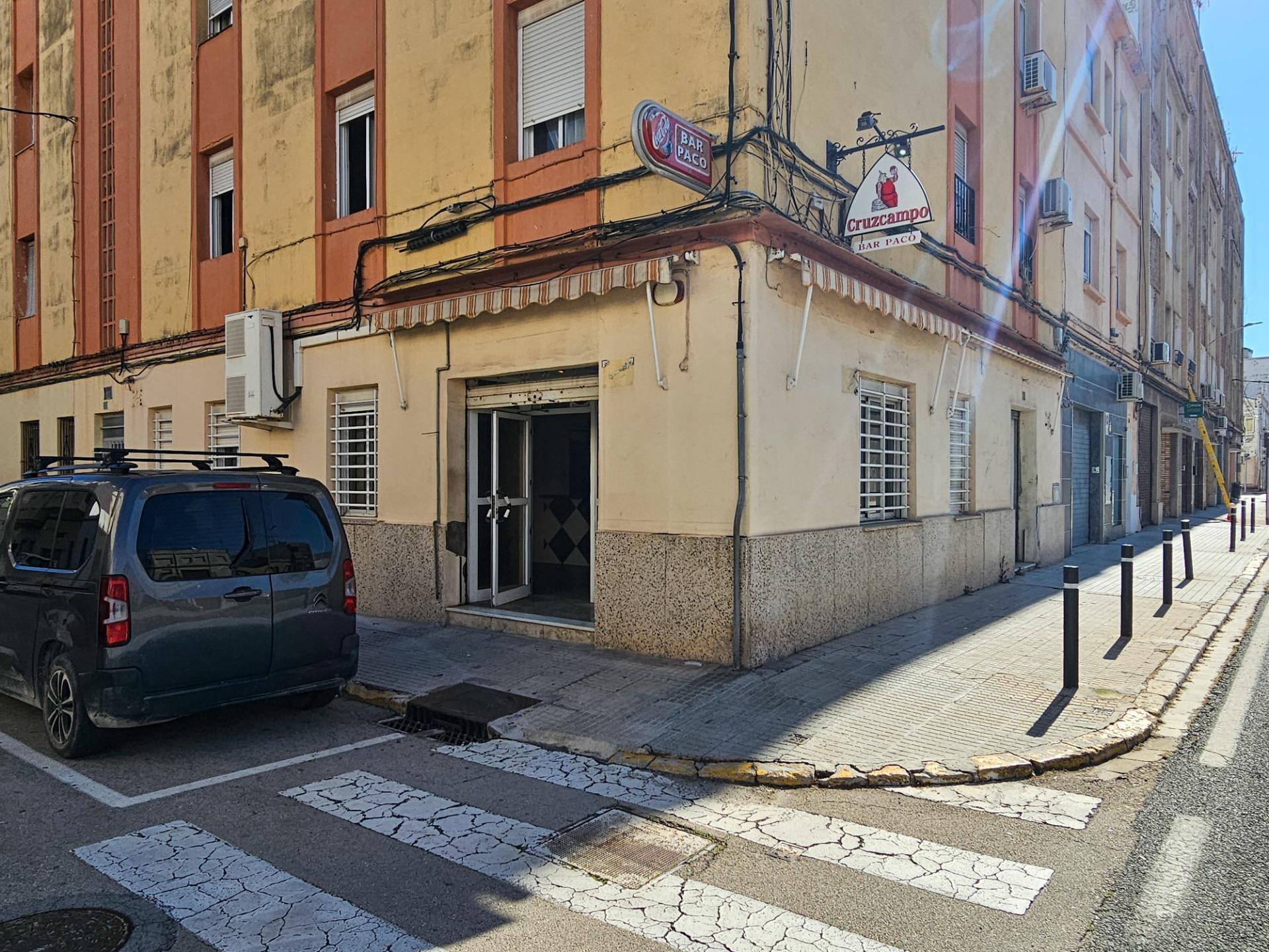 Local en Oliva, Valencia en venta Foto del edificio- Imagen 1 de 59