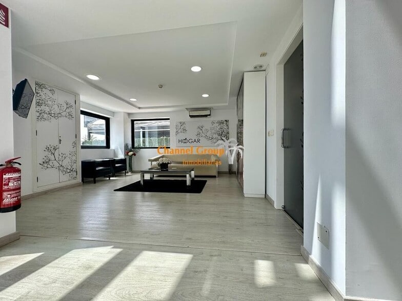 Nave en Elche, Alicante en alquiler - Foto del edificio - Imagen 2 de 33