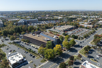 381 Elden St, Herndon, VA - VISTA AÉREA  vista de mapa - Image1