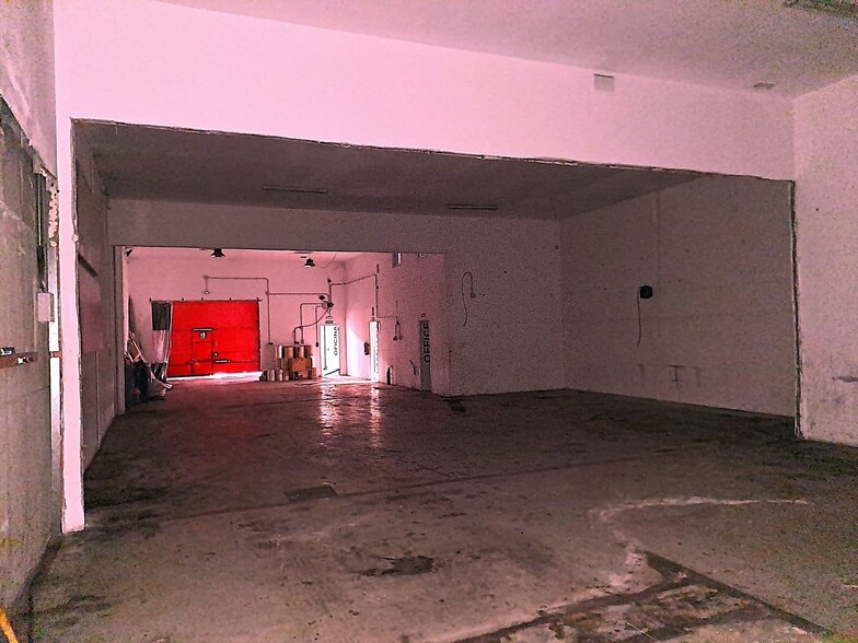 Nave en Alcorcón, Madrid en alquiler - Foto del edificio - Imagen 2 de 17