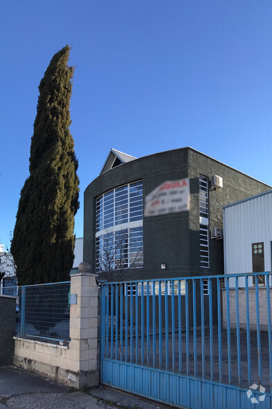 Avenida Del Conde De Romanones, 26, Azuqueca de Henares, Guadalajara en alquiler - Foto del edificio - Imagen 3 de 3