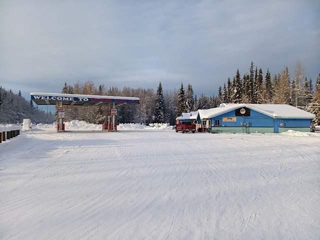 1316 Badger Rd, North Pole, AK en venta - Foto del edificio - Imagen 3 de 3