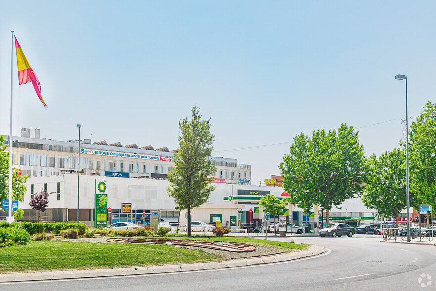 Avenida Juan Pablo II, 26, Paracuellos De Jarama, Madrid en alquiler - Foto principal - Imagen 1 de 4