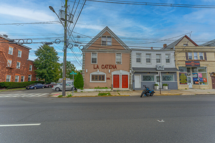 386 E Westfield Rd, Roselle Park, NJ en venta - Foto del edificio - Imagen 1 de 14