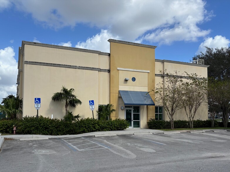 10380 W State Road 84, Davie, FL en alquiler - Foto del edificio - Imagen 1 de 17