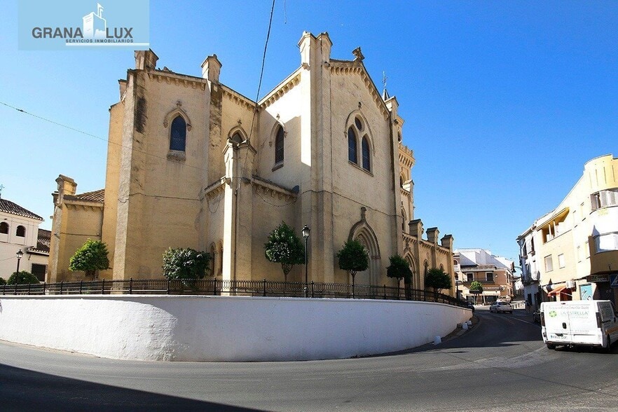 Local en Las Gabias en venta - Foto del edificio - Imagen 2 de 12