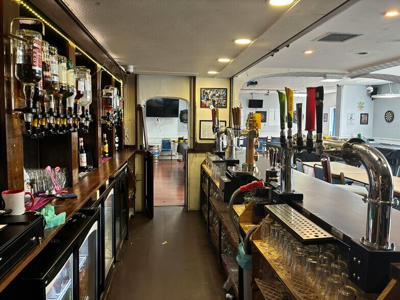8 London Rd, Stroud en venta - Foto del interior - Imagen 3 de 12