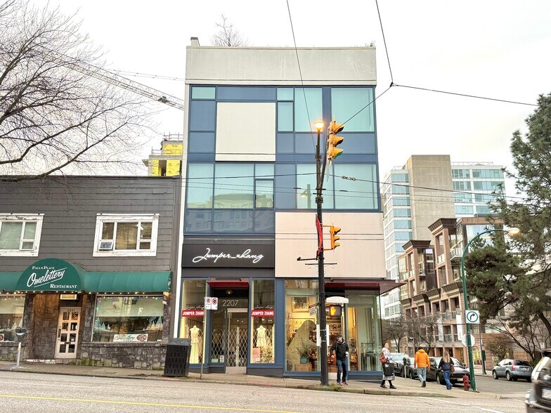 2203 Granville St, Vancouver, BC en alquiler - Foto del edificio - Imagen 2 de 4