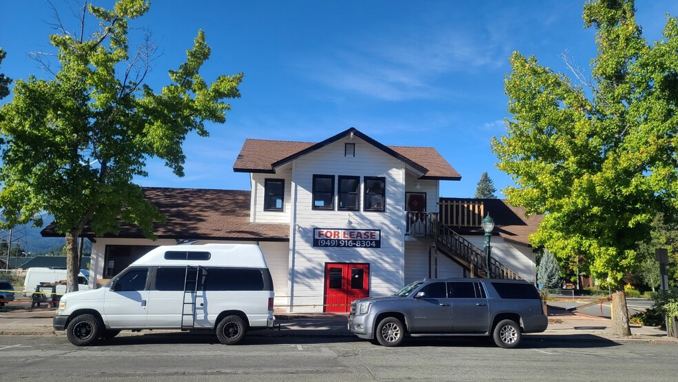 415 N Mount Shasta Blvd, Mount Shasta, CA en venta - Foto del edificio - Imagen 2 de 25