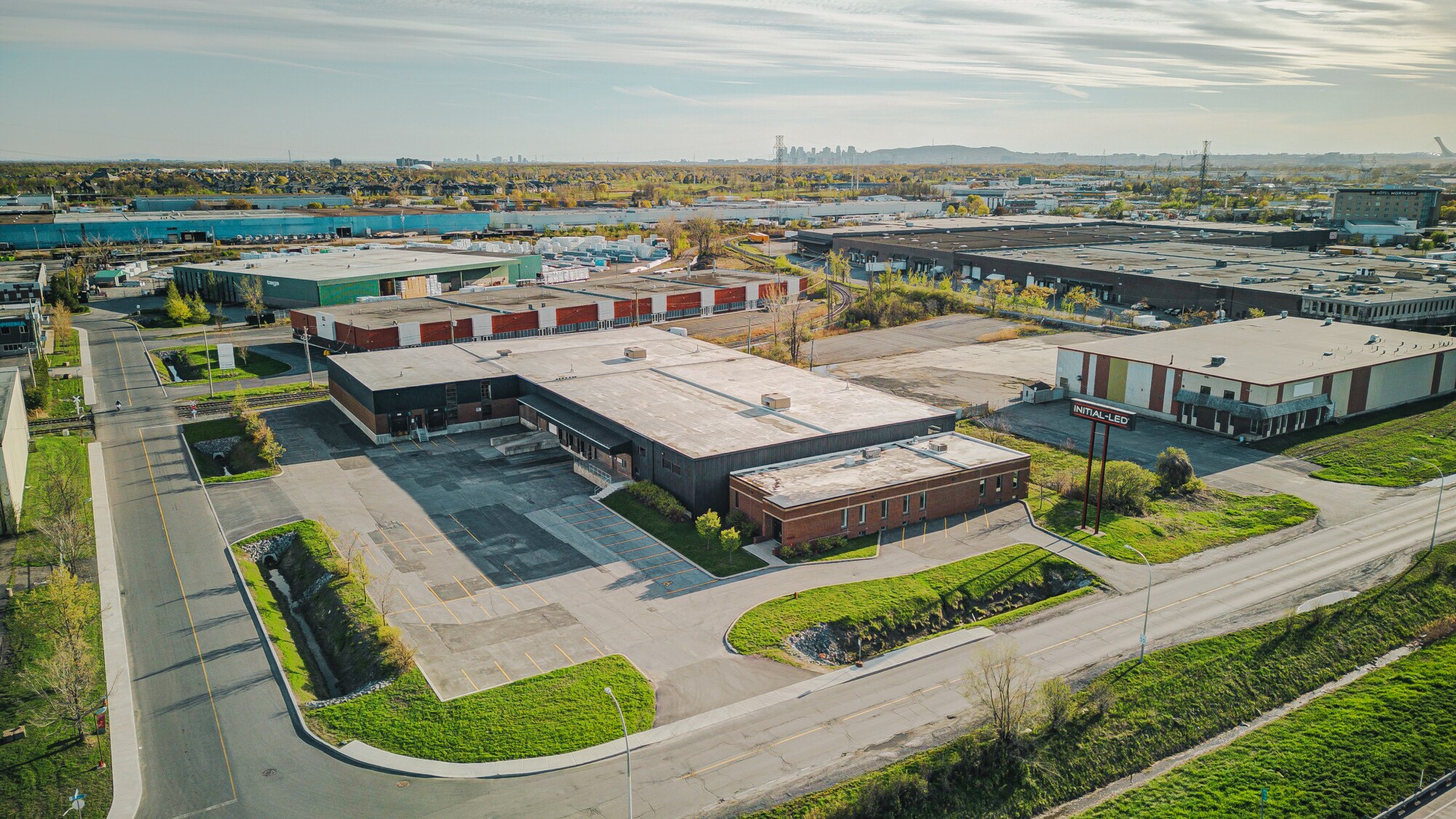 1280 Rue Nobel, Boucherville, QC en alquiler Vista aérea- Imagen 1 de 2