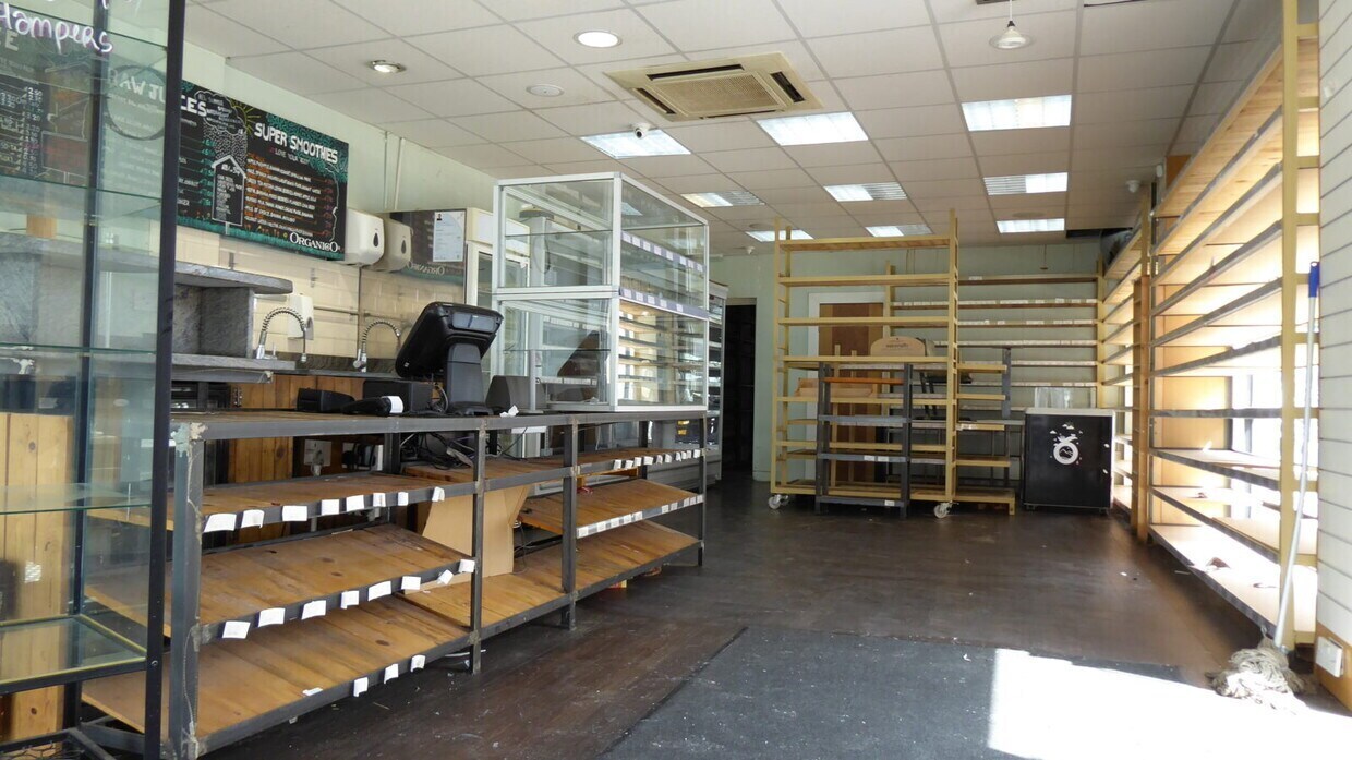 261 High Rd, Loughton en alquiler Foto del interior- Imagen 1 de 4