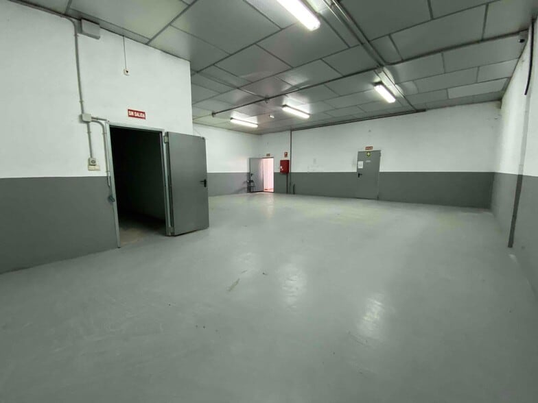 Nave en Getafe, Madrid en alquiler - Foto del edificio - Imagen 3 de 11