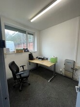 325 Colwick Rd, Nottingham en alquiler Foto del interior- Imagen 2 de 8