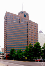 50 N Front St, Memphis, TN en alquiler Foto del edificio- Imagen 2 de 3