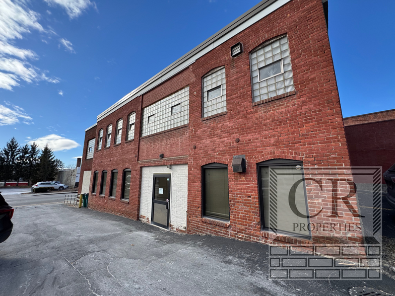 181 Church St, Poughkeepsie, NY en venta - Foto del edificio - Imagen 3 de 12