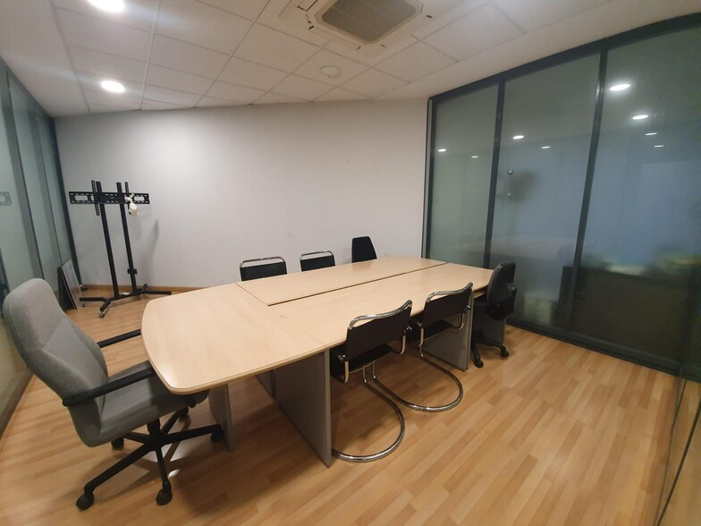 Nave en SEVILLA en venta - Foto del edificio - Imagen 2 de 33